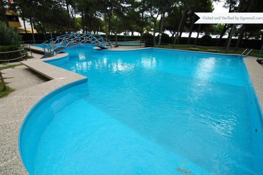 Residence Cristallo - Sabbiadoro Lignano Sabbiadoro Bagian luar foto